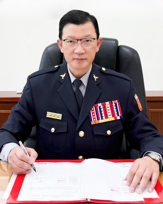 總隊長黃家琦